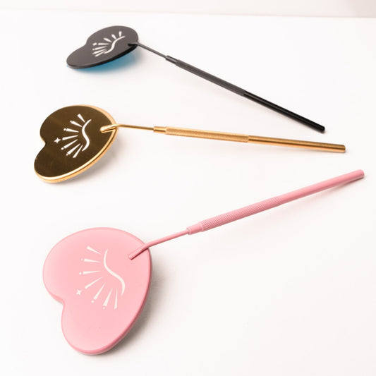 Espejo para extensiones de pestañas con forma de corazón
